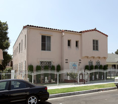 6807-6809 Stafford Ave Apartments