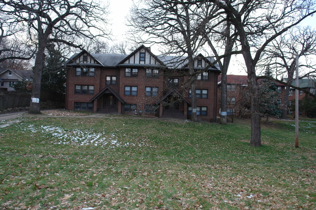 3910 University Ave in Des Moines, IA - Building Photo - Building Photo