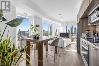 575 Bloor St E in Toronto, ON - Building Photo - Building Photo