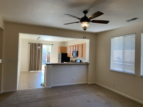 1504 Crestview Rd in Fernley, NV - Building Photo - Building Photo