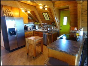 136 Catalina Cir in Lake Hamilton, AR - Building Photo - Building Photo