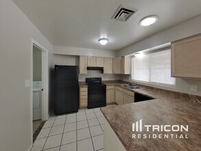 1824 W Cheyenne Dr in Chandler, AZ - Building Photo - Building Photo