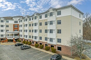 Sipporta Village Cooperative in Paramus, NJ - Building Photo