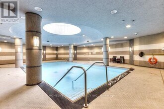 1070-1070 Sheppard Ave W in Toronto, ON - Building Photo - Building Photo