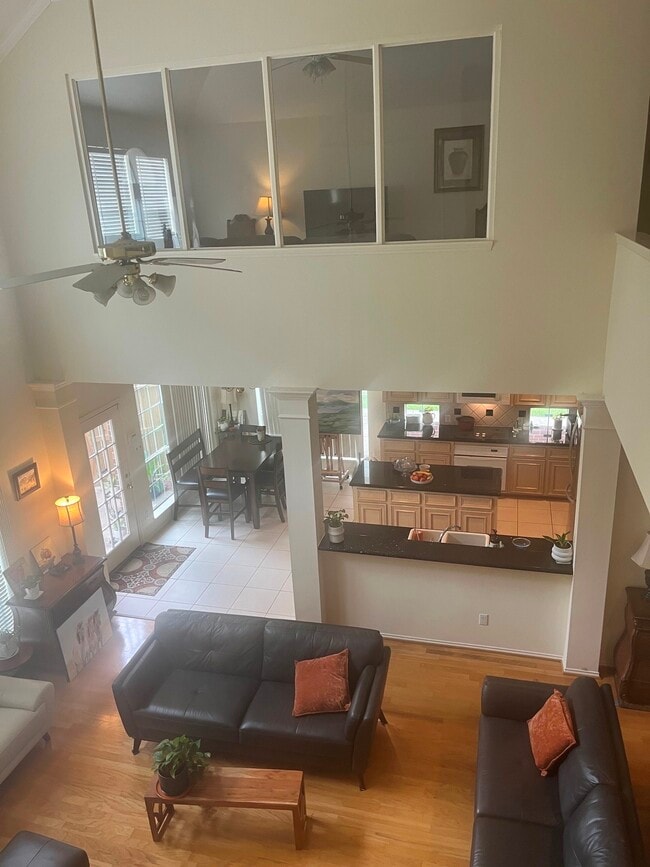 property at 308 Pinnacle Cove Ct