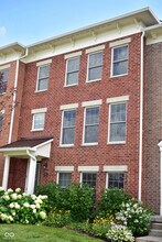 2623 Manigault St in Carmel, IN - Foto de edificio - Building Photo