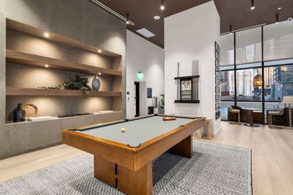 225 N Miami Ave in Miami, FL - Building Photo - Building Photo