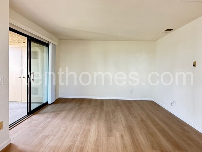 8480 New Salem St in San Diego, CA - Building Photo - Building Photo