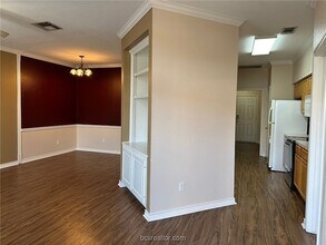 219 Fraternity Row in College Station, TX - Building Photo - Building Photo