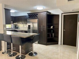 17011 N Bay Rd, Unit 304 in Sunny Isles Beach, FL - Building Photo