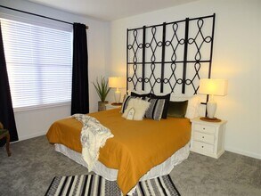 Park West at Legacy Park in Mechanicsburg, PA - Foto de edificio - Building Photo