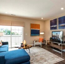 718 Stiller Ln in Monroe Township, NJ - Building Photo