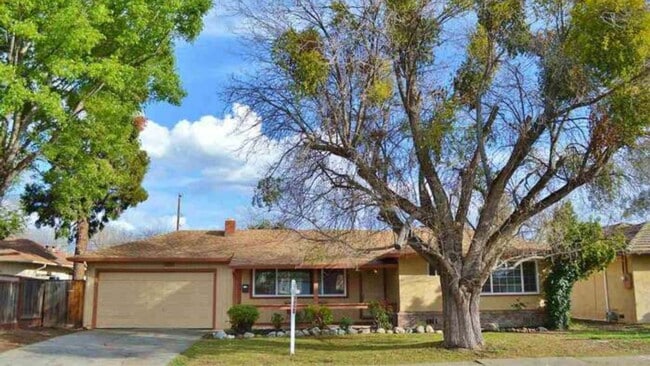 property at 3290 Ida Dr