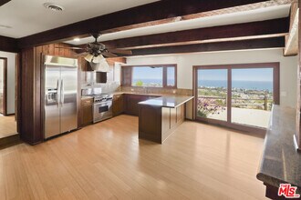 3217 Colony View Cir in Malibu, CA - Building Photo - Building Photo