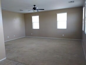 5335 Burton Dr in Phoenix, AZ - Building Photo - Building Photo