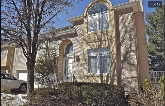 property at 238 Grand Cypress Ct