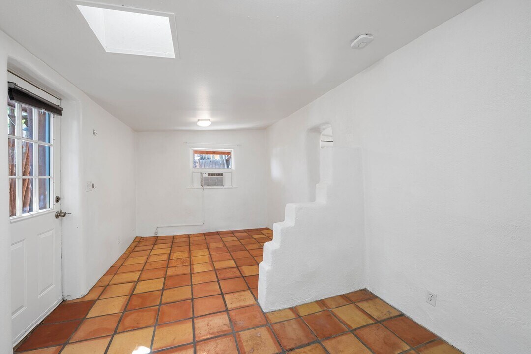 1624 Paseo De Peralta in Santa Fe, NM - Building Photo