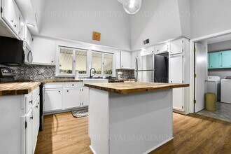 6220 Applegate Ln in Louisville, KY - Building Photo - Building Photo