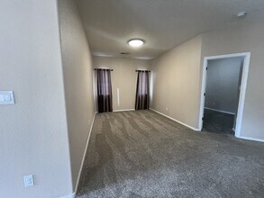 8927 Balsam Glade Rd NW in Albuquerque, NM - Building Photo - Building Photo