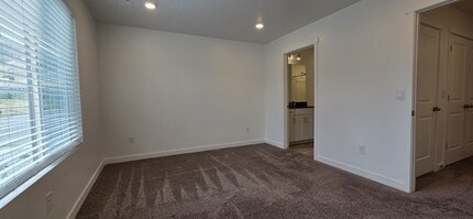 8522 W Cordero Dr in Magna, UT - Building Photo - Building Photo