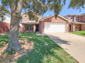 5746 Roehampton Ct in Houston, TX - Building Photo - Building Photo