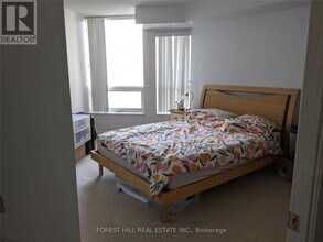 500 Doris Ave in Toronto, ON - Building Photo - Building Photo