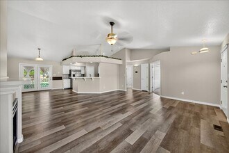 16250 Baywood Ct in Nampa, ID - Building Photo - Building Photo