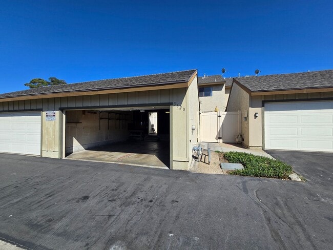 property at 1361 S Walnut St