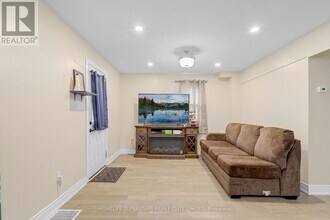 13 Lewis St in Hamilton, ON - Building Photo - Building Photo