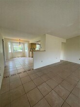 12290 Huron St in Spring Hill, FL - Building Photo - Building Photo