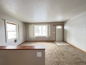 2388 Martin Dr in Dubuque, IA - Building Photo - Building Photo