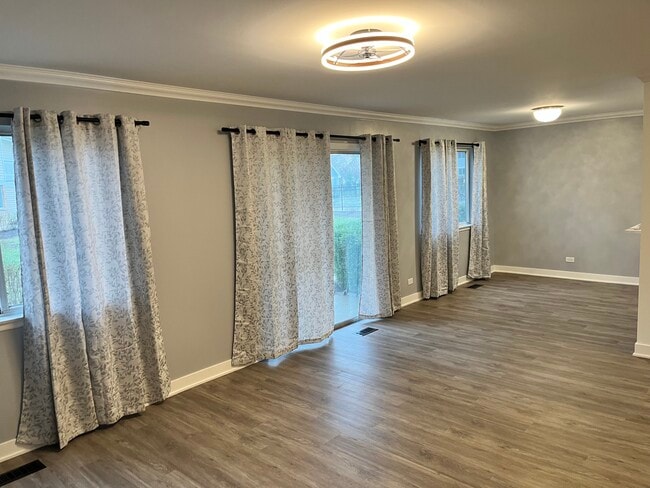 property at 1032 Auburn Ln