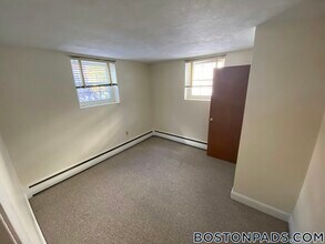 12 Brattle Dr in Arlington, MA - Building Photo - Building Photo