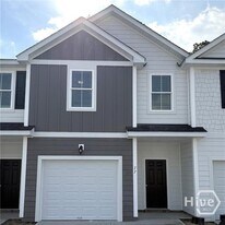 77 Dorsey Dr in Richmond Hill, GA - Building Photo