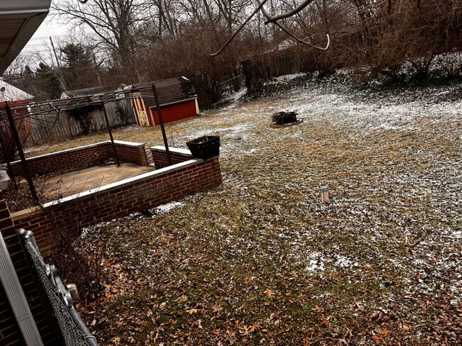 6819 E Pleasant Run Pkwy S Dr in Indianapolis, IN - Foto de edificio - Building Photo