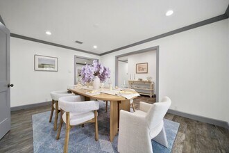 10042 Briar Forest Dr in Houston, TX - Building Photo - Building Photo