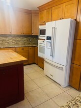 401 E 56th St in Savannah, GA - Building Photo - Building Photo