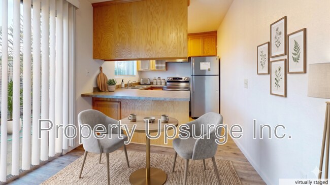2737 Gilmore Ln