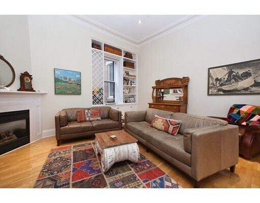 1A Joy St, Unit 2 in Boston, MA - Building Photo