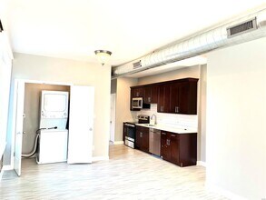 5011 Devonshire Ave, Unit B in St. Louis, MO - Building Photo - Building Photo