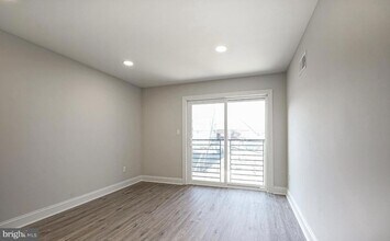 1702 N Gratz St in Philadelphia, PA - Building Photo - Building Photo