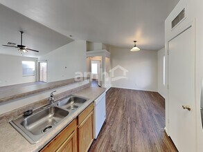 14908 N 125th Ln in El Mirage, AZ - Foto de edificio - Building Photo