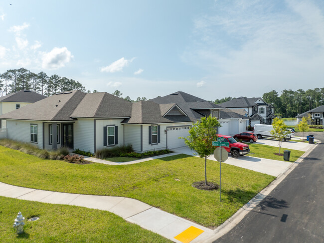 Goose Creek Estates in Green Cove Springs, FL - Foto de edificio - Building Photo