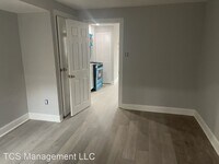 231 E Girard Ave photo'