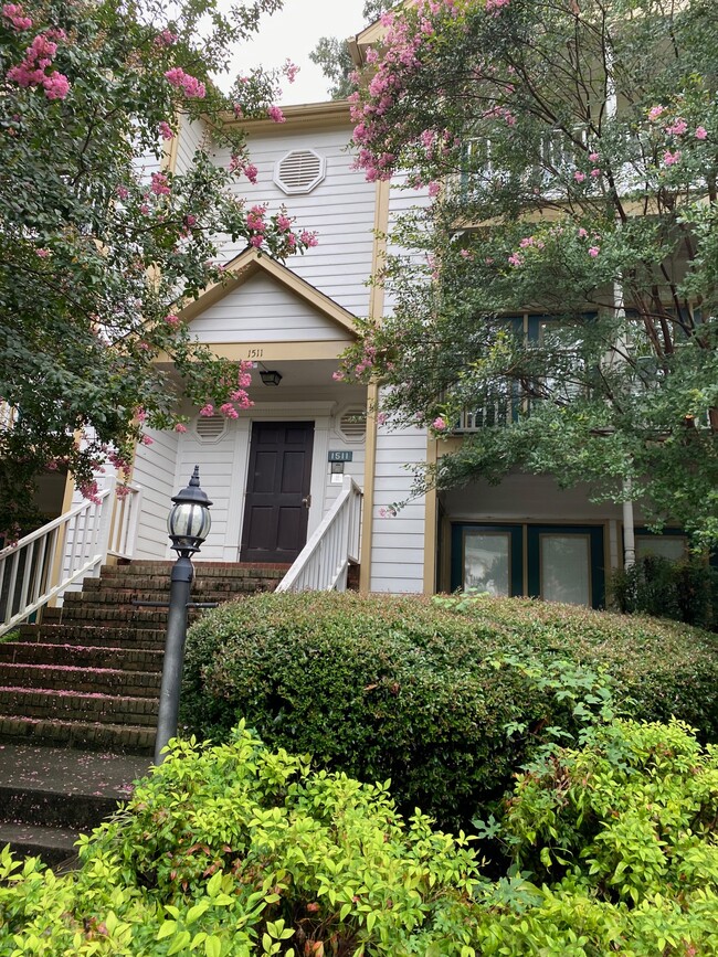 property at 1511 Creekwood Ct