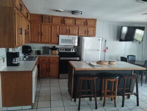 103 E Capricorn Dr in South Padre Island, TX - Building Photo - Building Photo