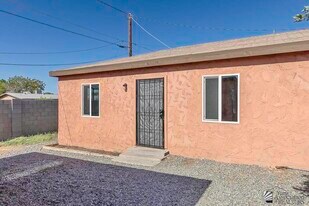 2192 W 1st St in Yuma, AZ - Building Photo