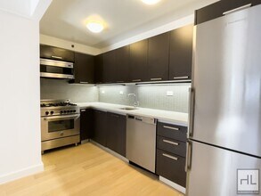 STUNNING LUXURY 4 BED IN PRIME MURRAY HILL in New York, NY - Building Photo - Building Photo