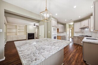 2119 Water Way in Seabrook, TX - Building Photo - Building Photo