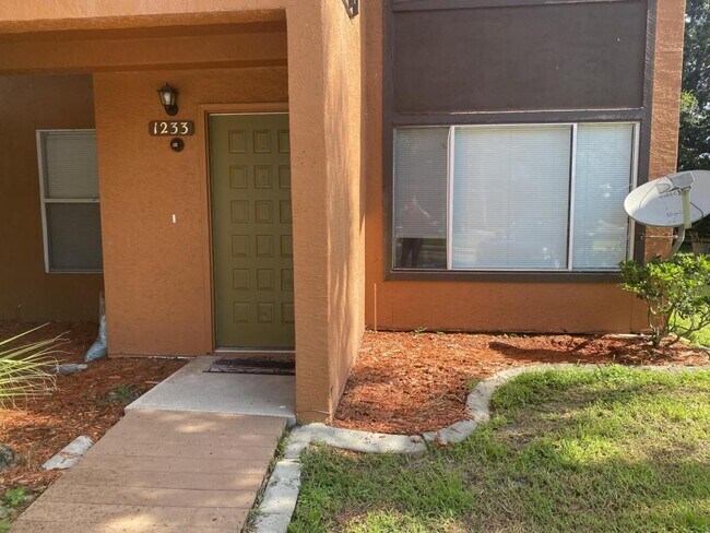 1233 Sago Palms Blvd in Kissimmee, FL - Building Photo - Building Photo